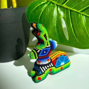 Beautiful hand beaded multicolored mini Deer 🦌. Traditional Huichol Element